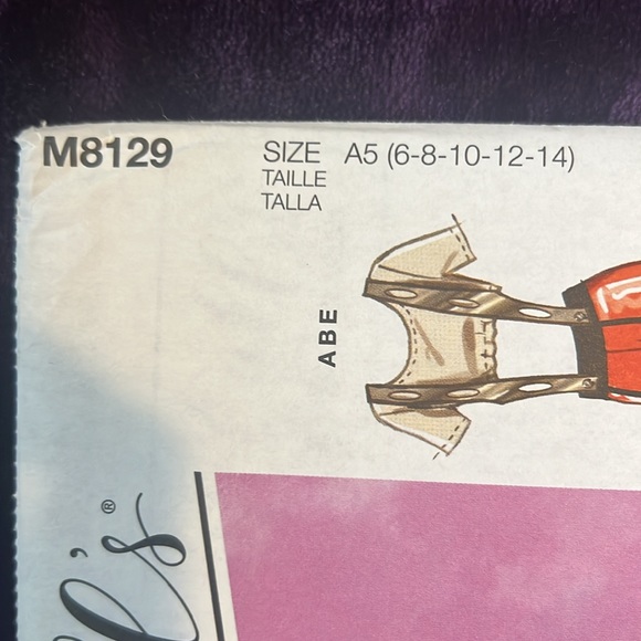 McCalls Costume Sewing Pattern - Picture 4 of 4